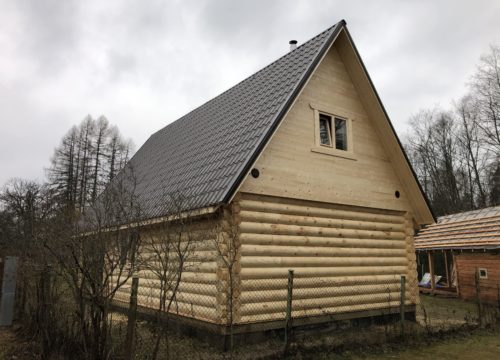 Guļbaļķu dzīvojamā māja